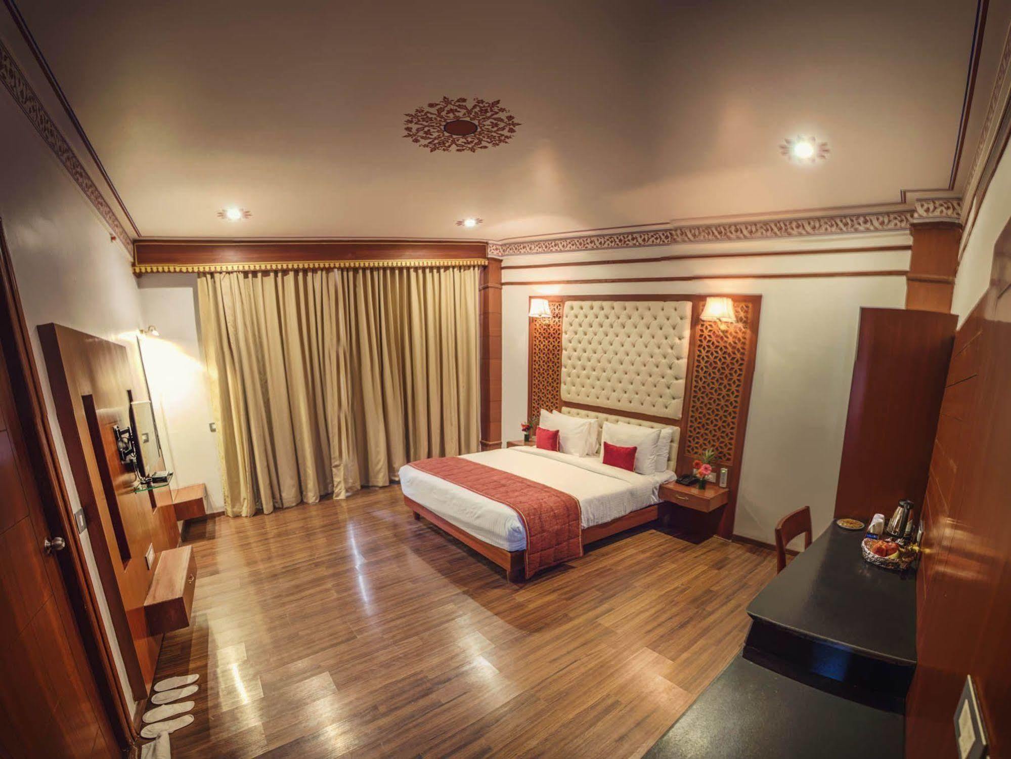 Regenta Resort Vanya Mahal Ranthambore Савай-Мадхопур Экстерьер фото
