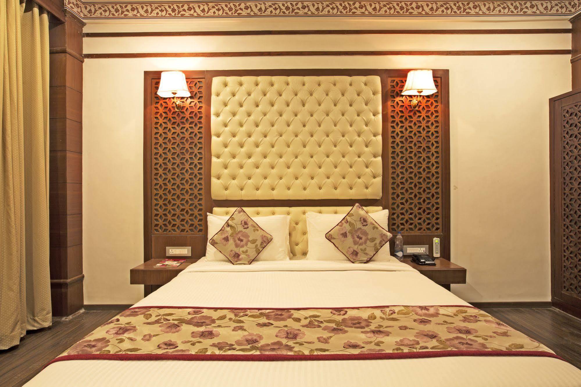 Regenta Resort Vanya Mahal Ranthambore Савай-Мадхопур Экстерьер фото